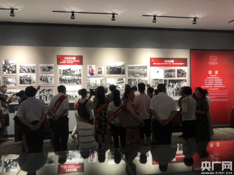 新中国70周年民间记忆展今启幕 建川博物馆五千余件精品展出
