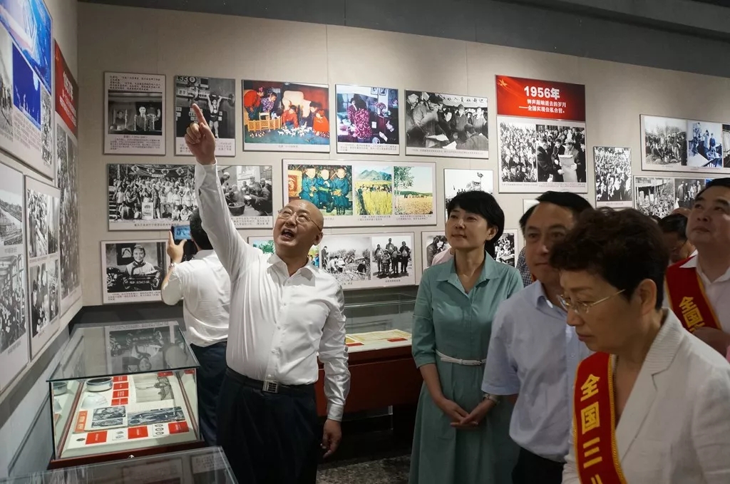 建川博物馆“一条大河波浪宽——新中国70年民间记忆展”今日开展